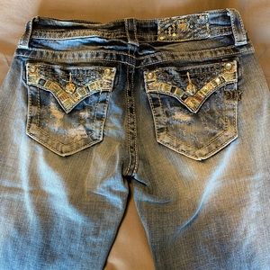 Miss Me Signature Slim Bootcut 27L
